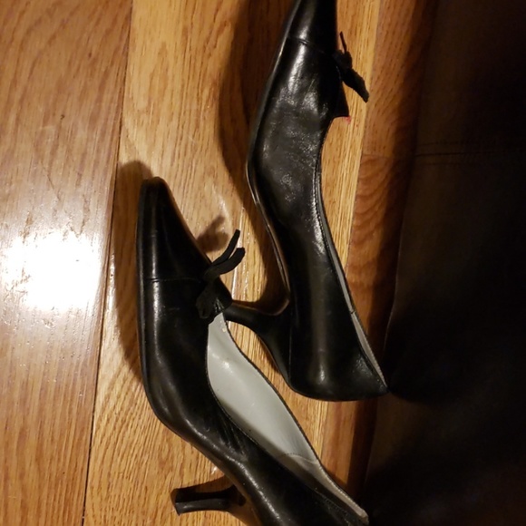 Shoes - Picture 2 of 3